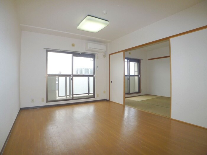 イーストパーク胡録台の物件内観写真