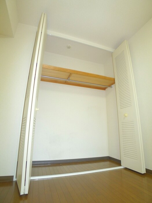 イーストパーク胡録台の物件内観写真