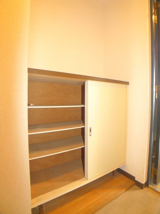 イーストパーク胡録台の物件内観写真