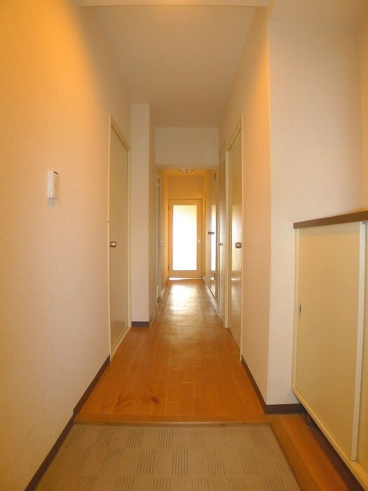 イーストパーク胡録台の物件内観写真