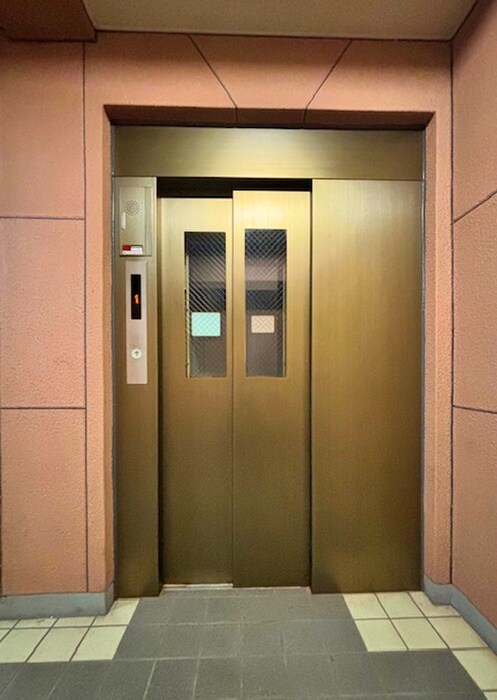 ビュ－フラット稲毛の物件外観写真