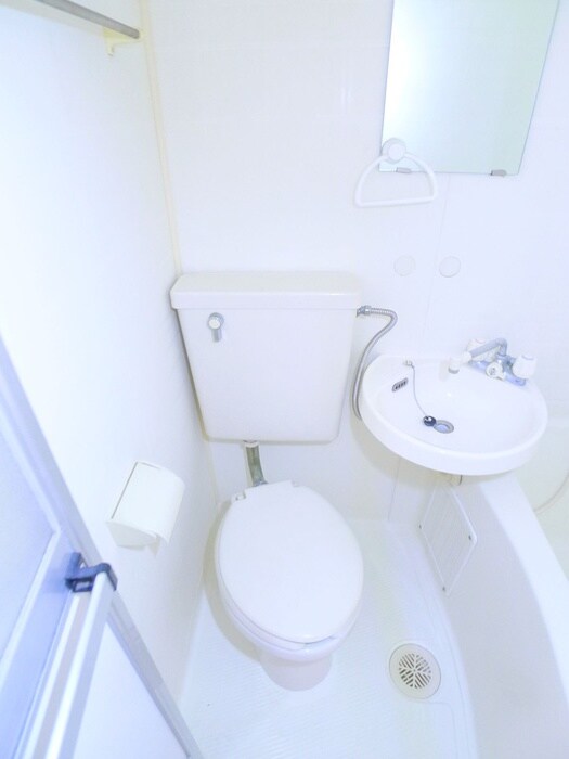 アベニュウ・アイの物件内観写真