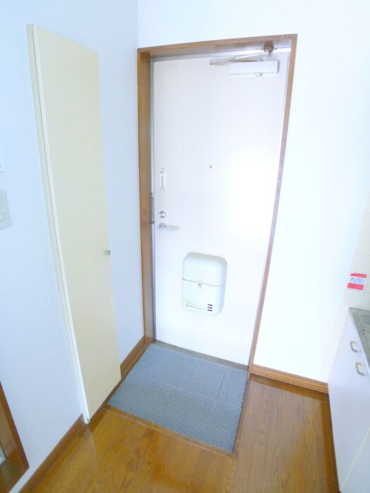 アベニュウ・アイの物件内観写真