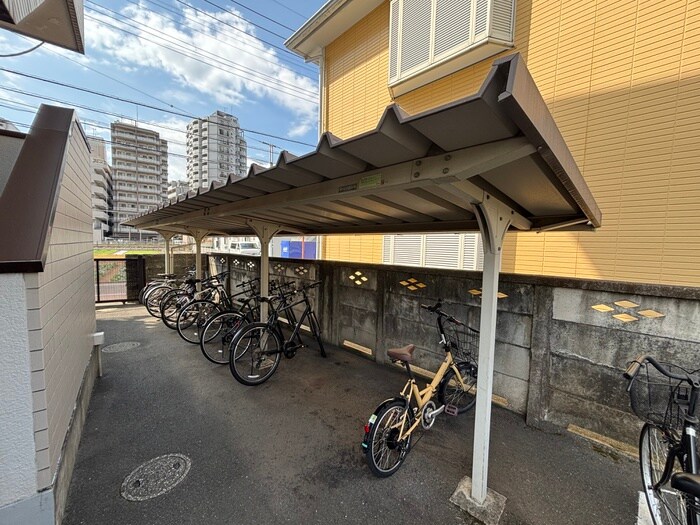 エミネンス聖蹟の物件外観写真