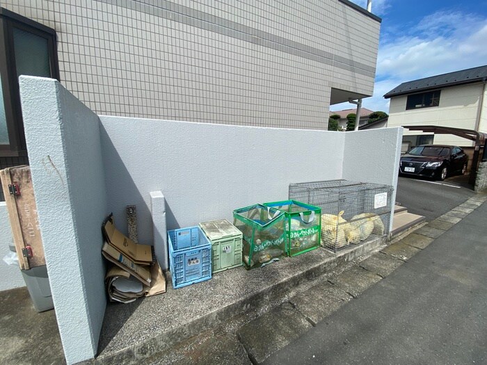 エミネンス聖蹟の物件外観写真