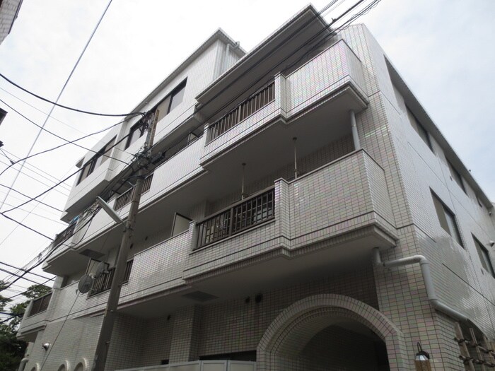 メゾンサワダの物件外観写真