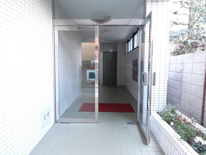 メゾンサワダの物件外観写真