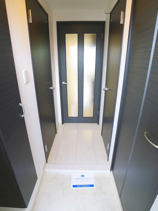 アン・ボルヌの物件内観写真