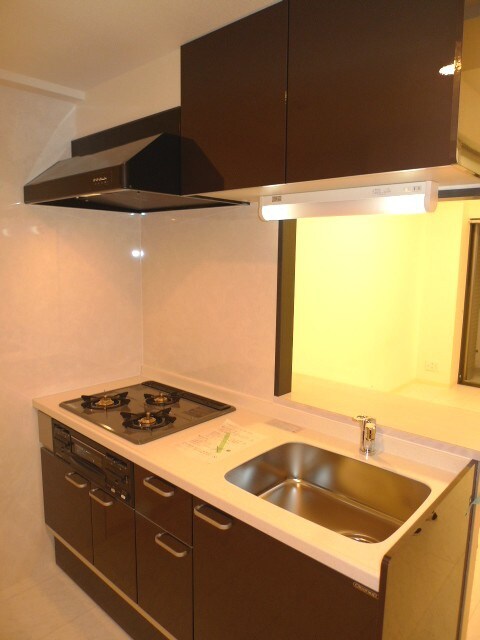 アン・ボルヌの物件内観写真