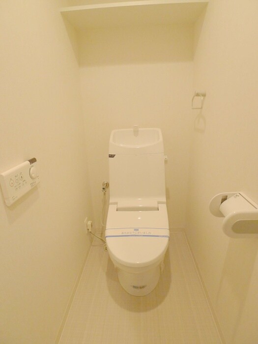 アン・ボルヌの物件内観写真