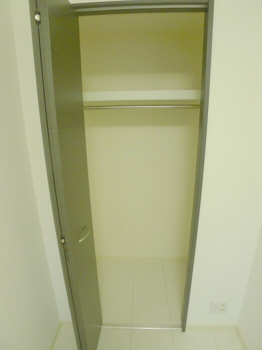 アン・ボルヌの物件内観写真