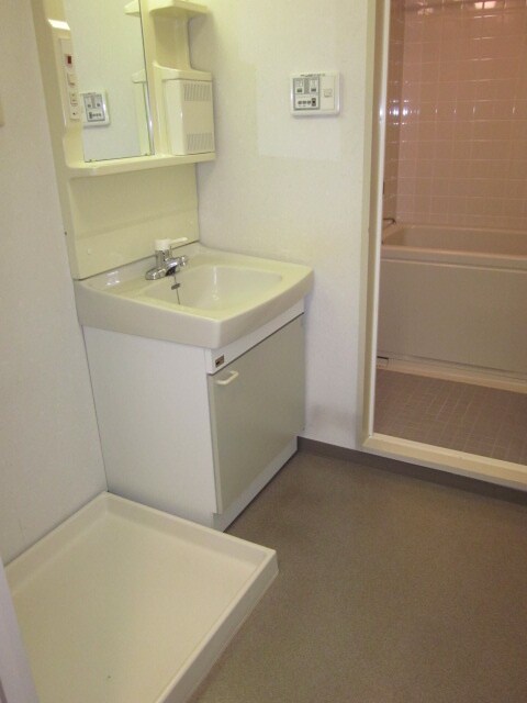 グランシャリオ国立の物件内観写真