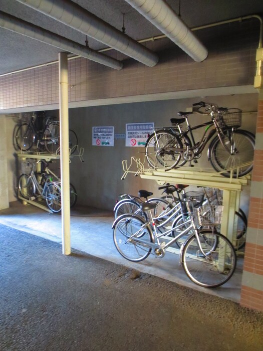 グランシャリオ国立の物件外観写真