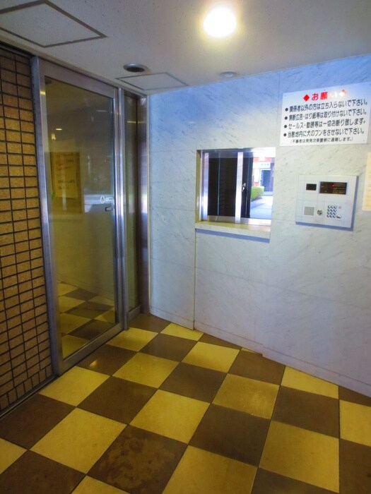 グランシャリオ国立の物件外観写真