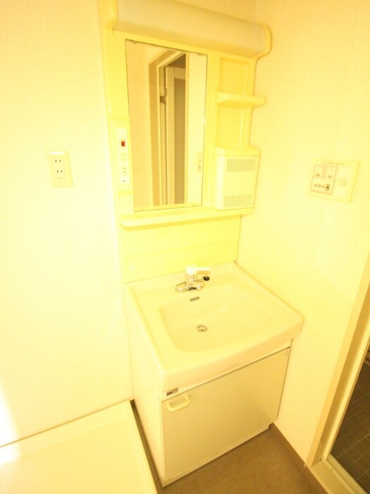 グランシャリオ国立の物件内観写真