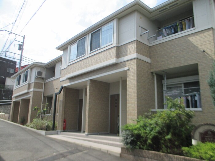 パラディの物件外観写真