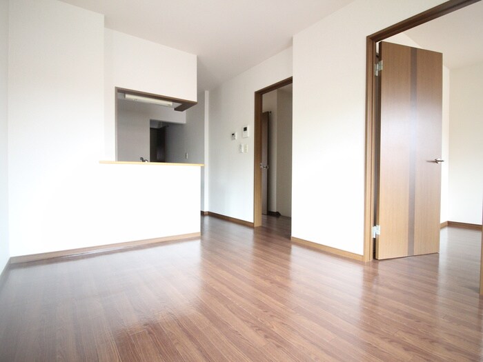 パラディの物件内観写真