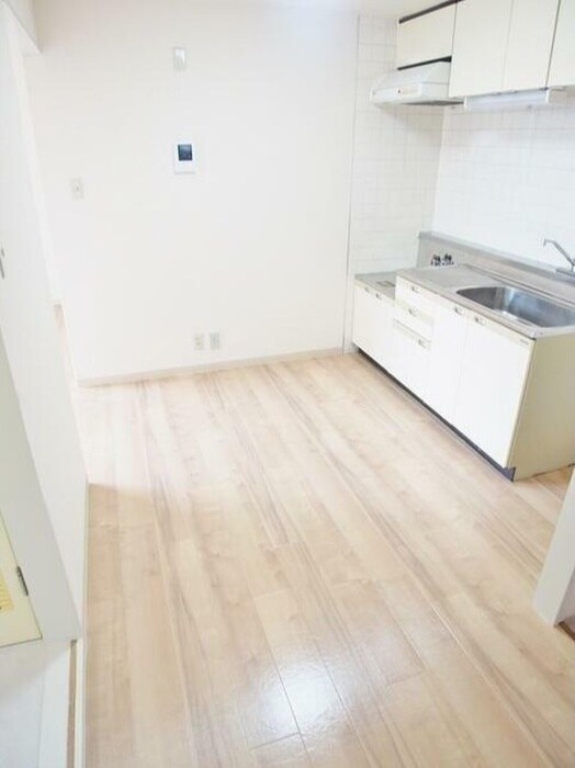 第二塚越フラットの物件内観写真