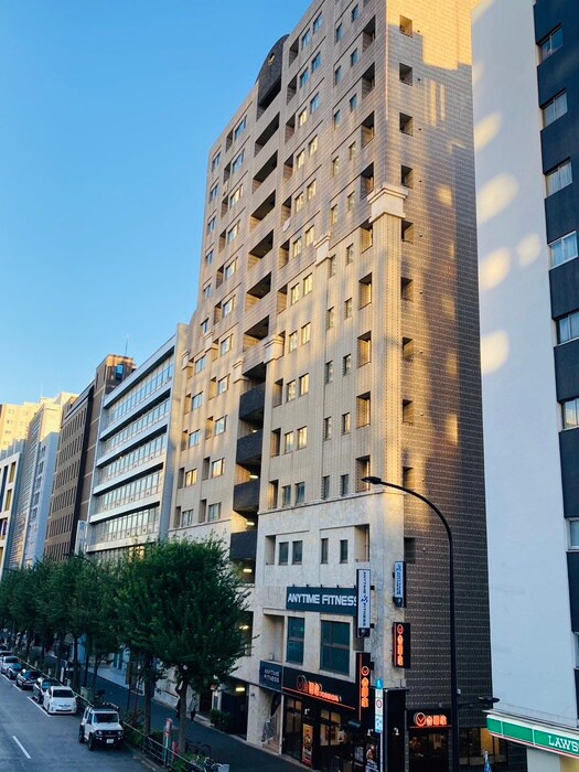 グランカーサ新宿御苑の物件外観写真