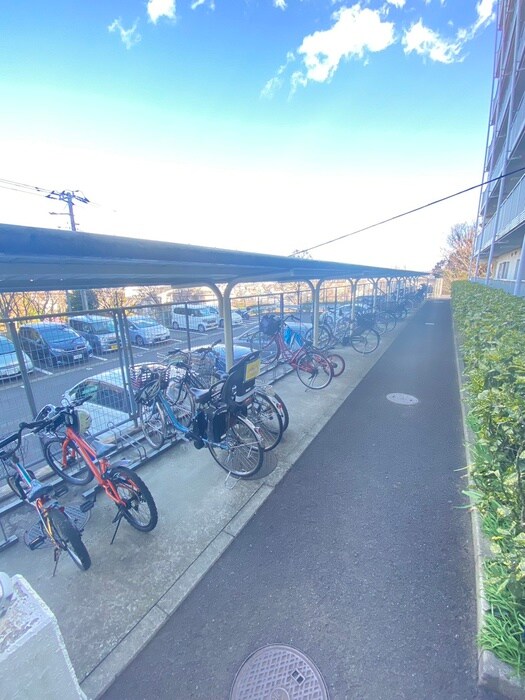 ヒルズ南戸塚3号棟の物件外観写真