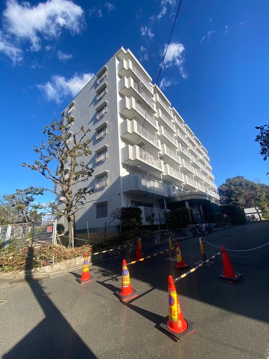 ヒルズ南戸塚3号棟の物件外観写真