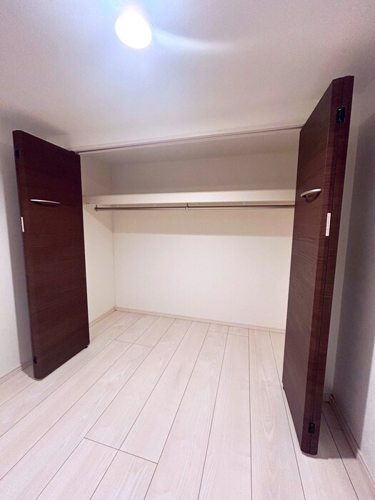 ルミエール・エタンセルsixの物件内観写真