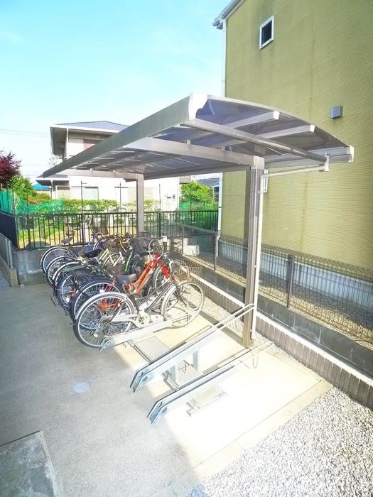 リブリ・ル・シャドールの物件外観写真