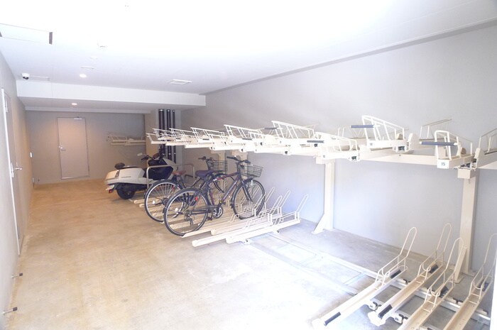 プライマル上野・稲荷町の物件外観写真