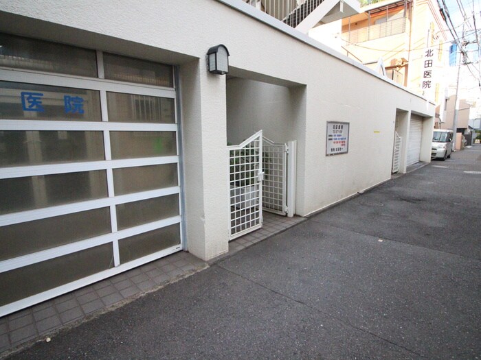 サンフラワ－マンションの物件外観写真