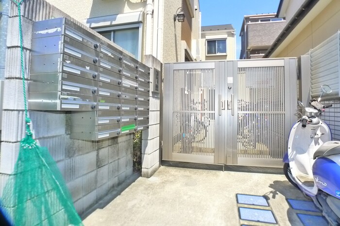 ｻｰｸﾙﾊｳｽ谷在家の物件外観写真