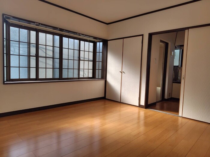 クロ－バ－フラット ２の物件内観写真