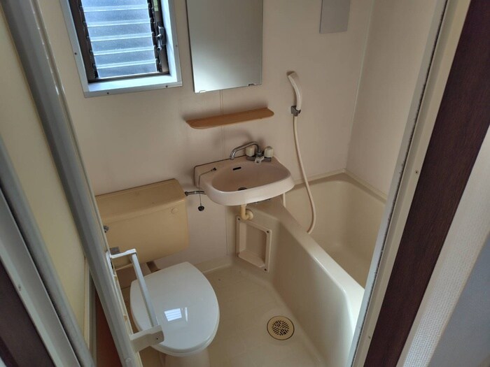 クロ－バ－フラット ２の物件内観写真