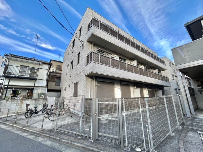 Ｆｅｌｉｓｔａｓの物件外観写真