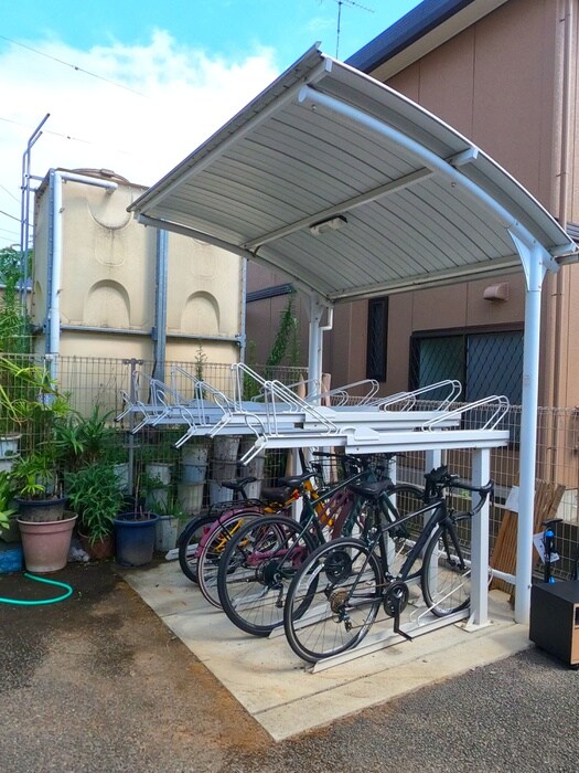 第一フラワーマンションの物件外観写真