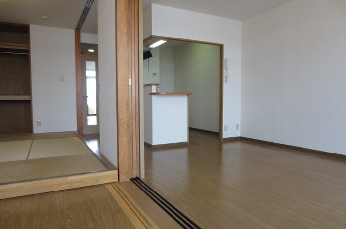 ルネス・パルルの物件内観写真