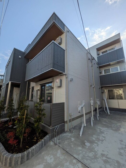 セレスティア若宮の物件外観写真