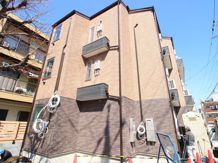 ウェルビーイング五反野の物件外観写真