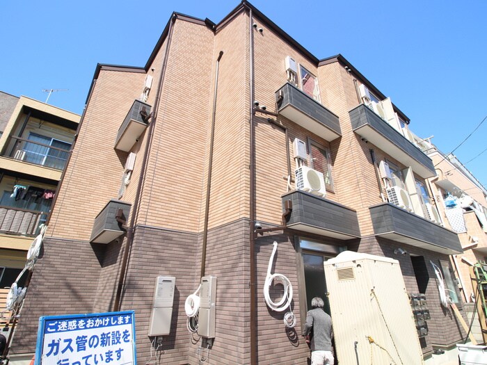 ウェルビーイング五反野の物件外観写真