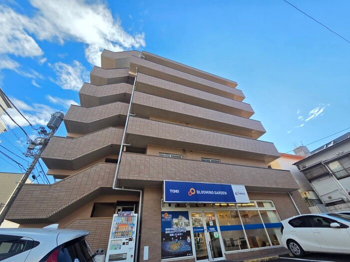 サンフィルトンの物件外観写真