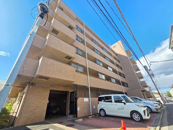 サンフィルトンの物件外観写真