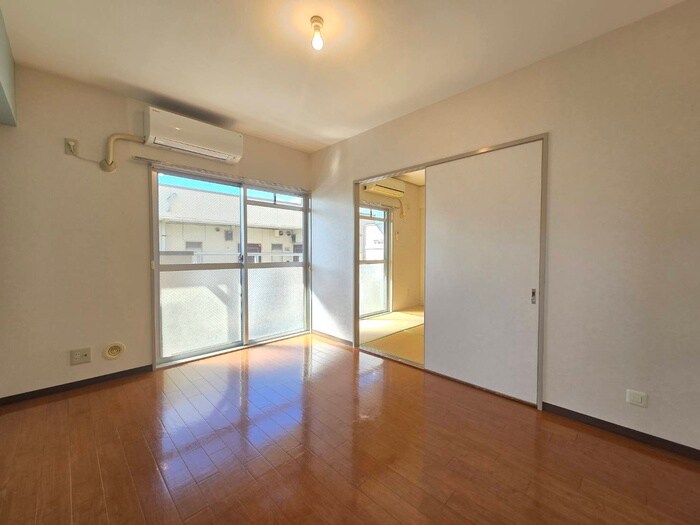 サンフィルトンの物件内観写真