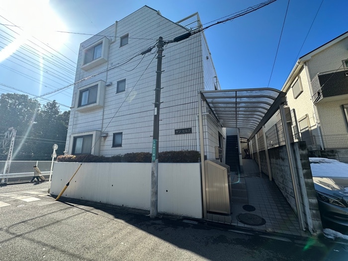 サンヒルズの物件外観写真