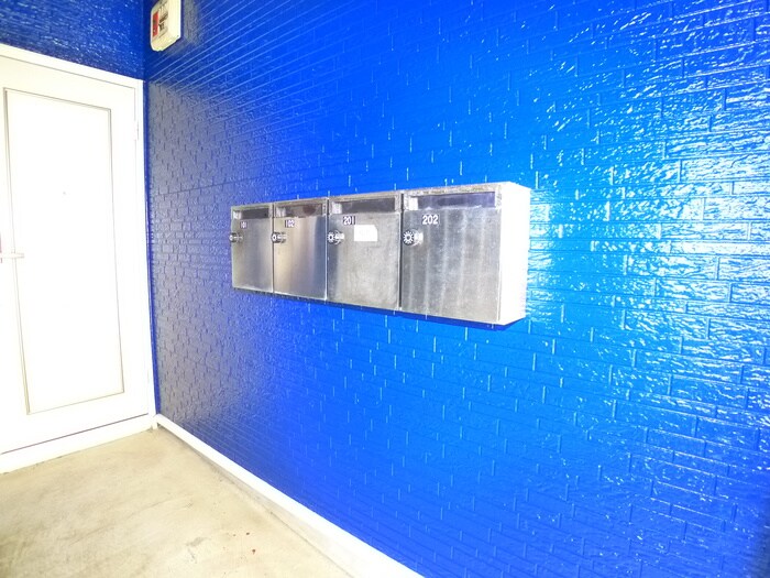 メゾン　エムロ－ドの物件外観写真