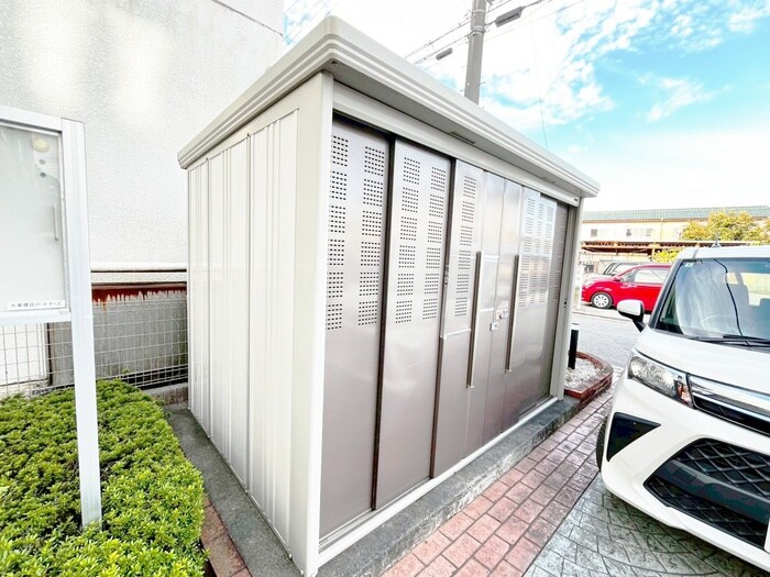 アンティフルールの物件外観写真