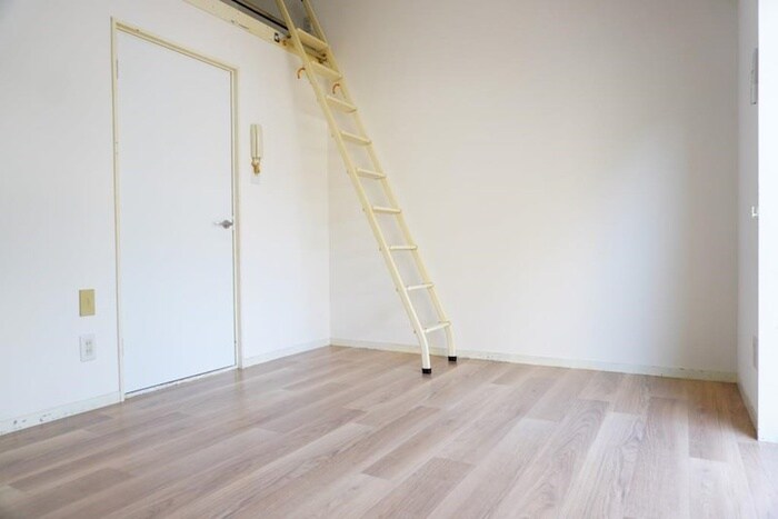 ロイヤルハイツみのり台の物件内観写真