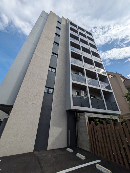 クロスレジデンス六義園の物件外観写真