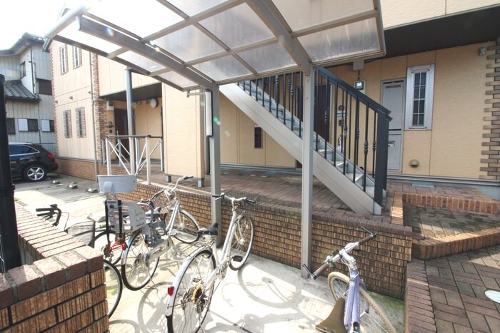 ウェルヴィラＭＭの物件外観写真