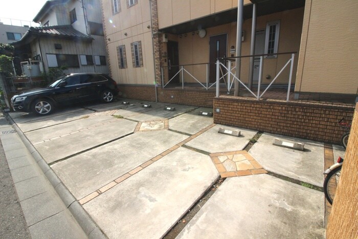 ウェルヴィラＭＭの物件外観写真