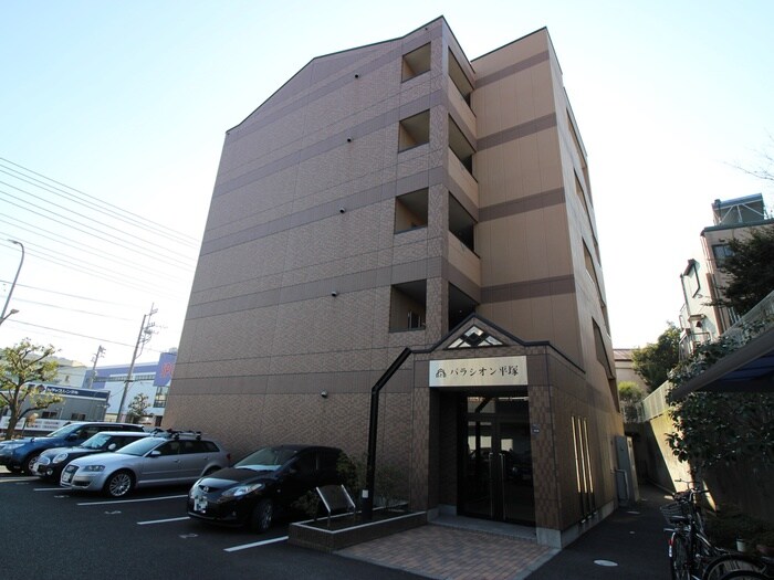 パラシオン平塚の物件外観写真