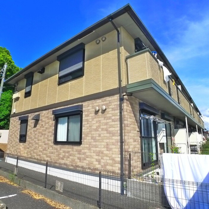 ファミ－ユ宮前B棟の物件外観写真